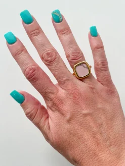 Anillo cuadrado rosa