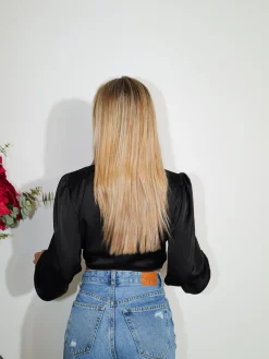 Blusa cruzada satin negro