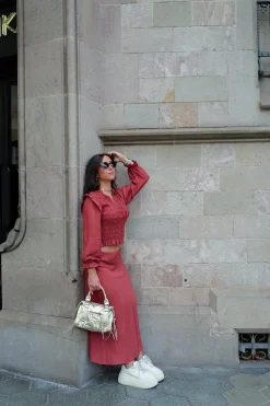Bolso hebillas piel brillos dorado