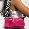 Bolso piel cadenas coco fucsia