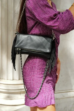 Bolso piel cadenas flecos negro