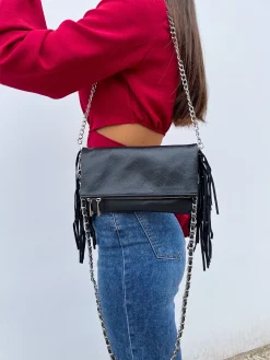 Bolso piel cadenas flecos negro