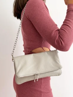 Bolso piel cadenas hielo