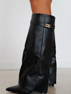 Bota tacón solapa detalle negra