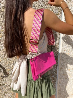 Cadena cuadros rosa