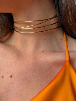 Choker dorado triple