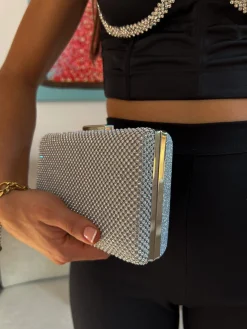 Clutch brillos plateado efecto