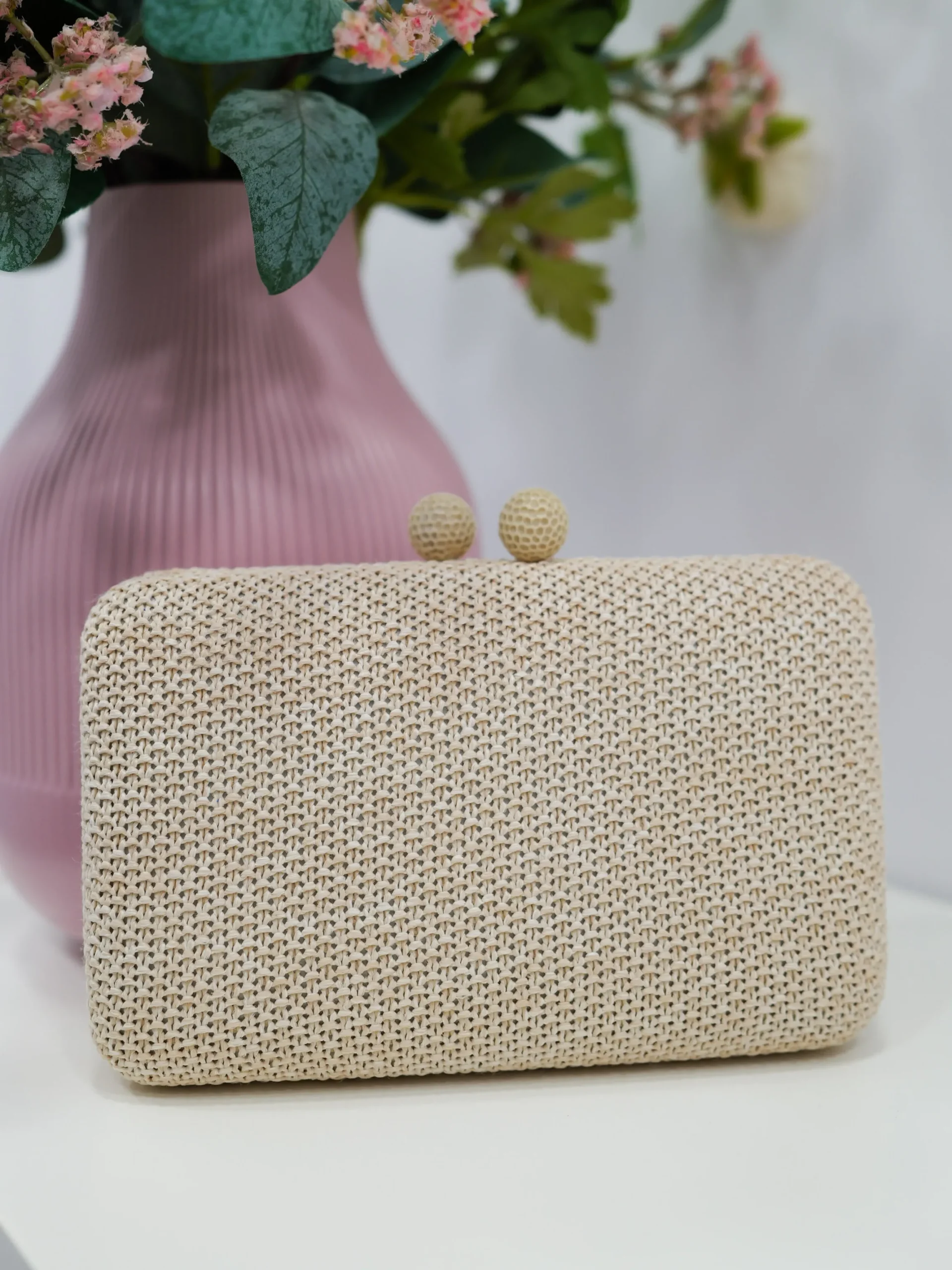 Clutch fiesta efecto rafia beige