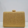Clutch rafia dorado