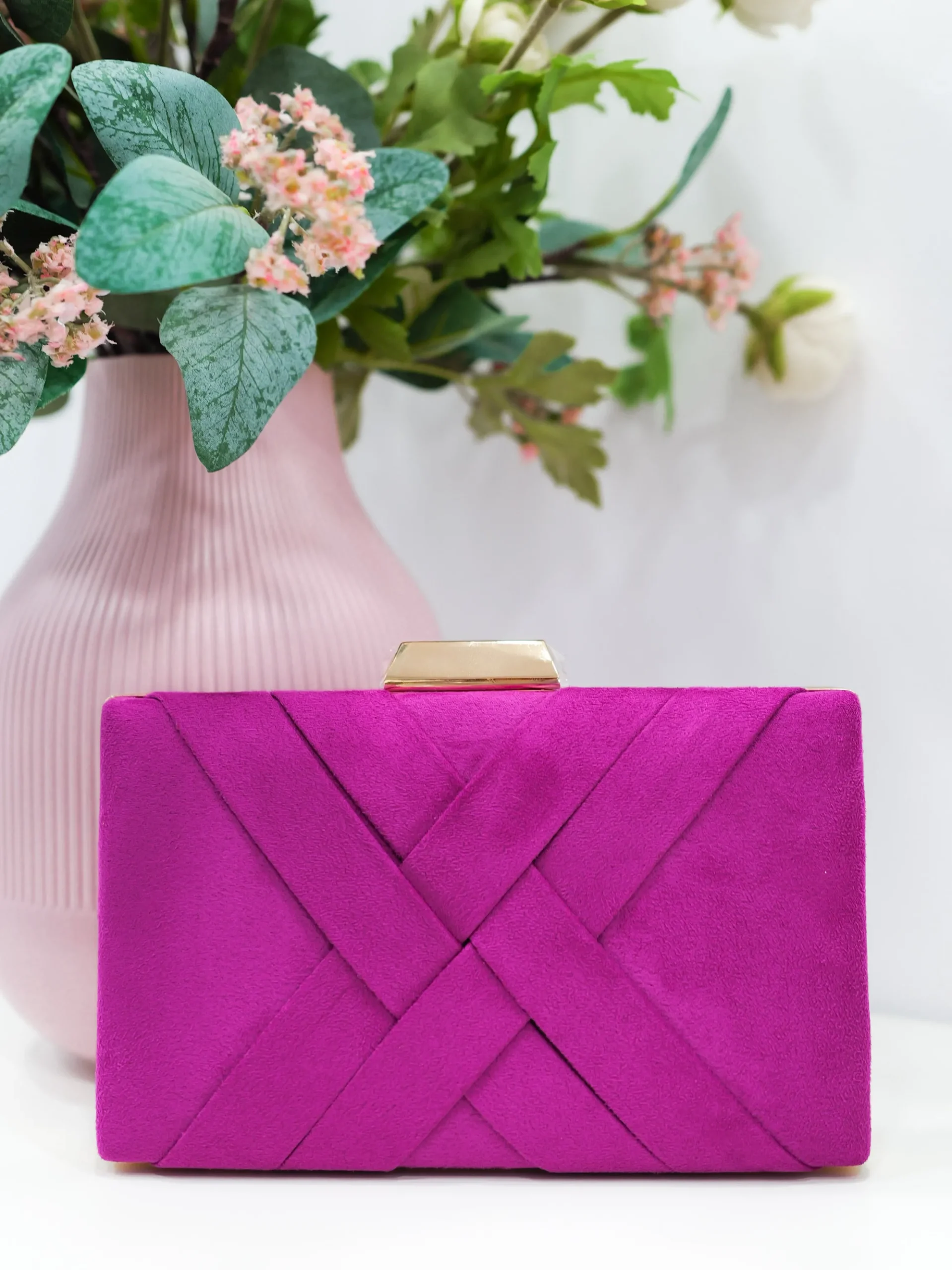 Clutch trenzado amarena