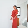 Conjunto falda midi pomposo coral