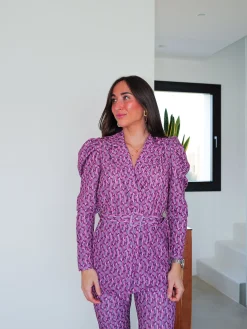 Conjunto traje cinturón lila