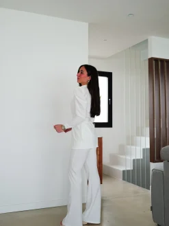 Conjunto traje manga abullonada blanco