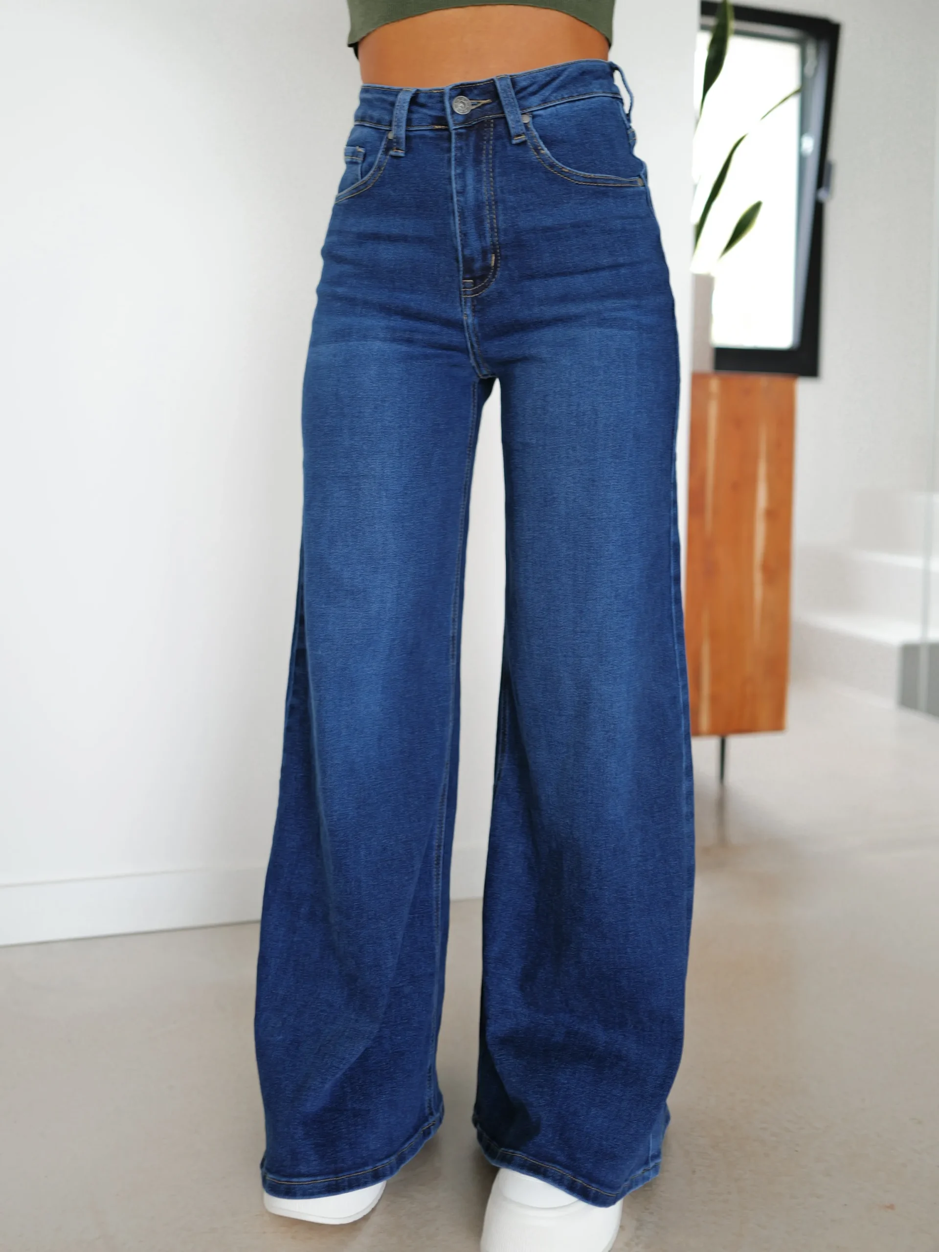 Jeans campana tiro alto marino
