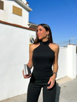 Mono halter crepe negro