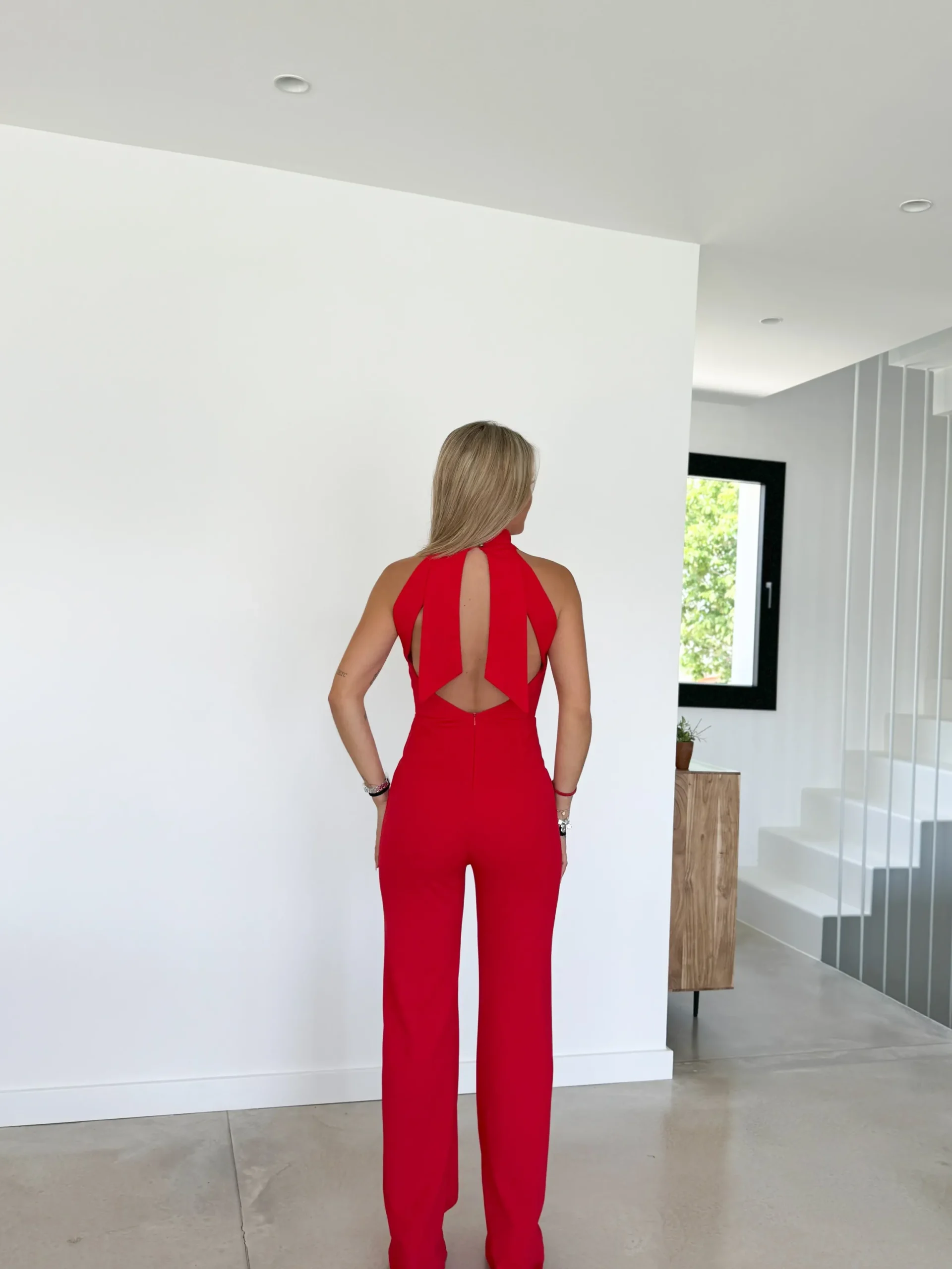 Mono halter crepe rojo
