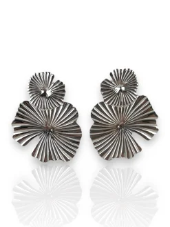 Pendientes flor onda plateado