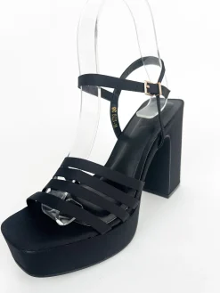 Sandalia plataforma bandas negro
