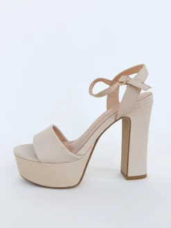 Sandalia plataforma nude