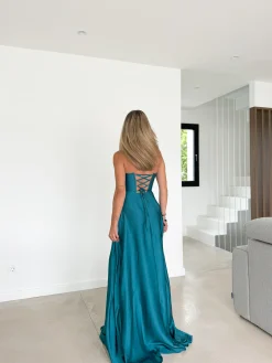 Vestido corse palabra petróleo