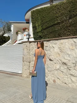 Vestido crepe pico azul