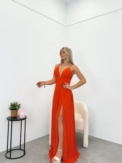 Vestido crepe pico naranja
