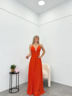 Vestido crepe pico naranja