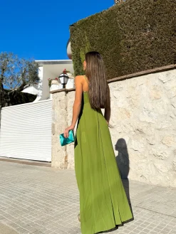 Vestido crepe pico oliva