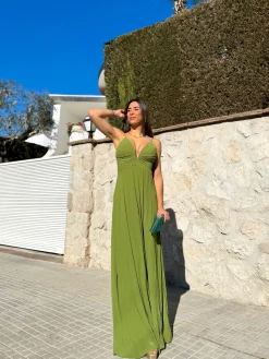Vestido crepe pico oliva