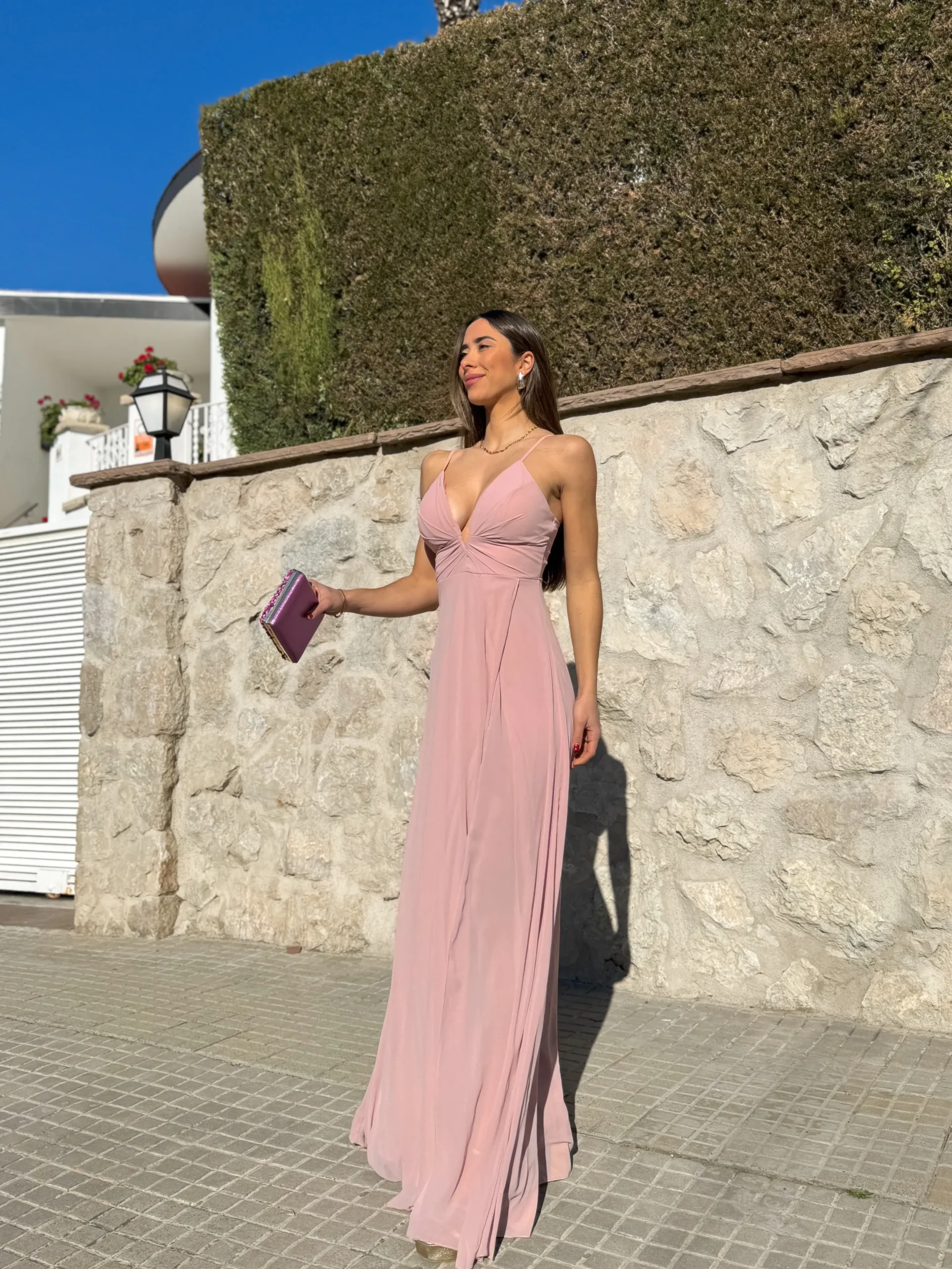 Vestido crepe pico rosado
