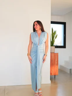Vestido escote lazo cielo