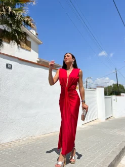 Vestido escote lazo rojo