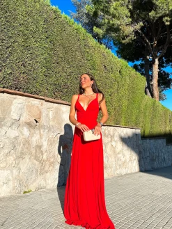 Vestido escote pico crepe rojo