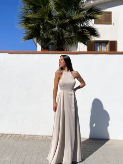 Vestido halter raso beige