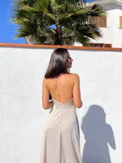 Vestido halter raso beige