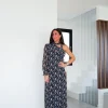 Vestido midi asim estampado choker azul