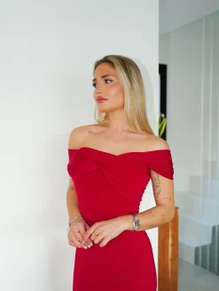 Vestido midi barco cruzado burdeos