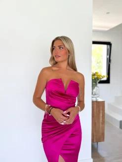 Vestido midi palabra fucsia