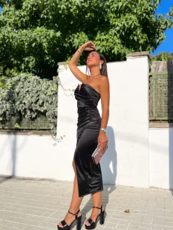Vestido midi palabra negro