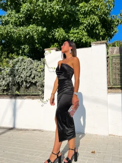 Vestido midi palabra negro