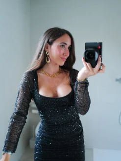 Vestido mini tulle escote cuadrado glitter negro