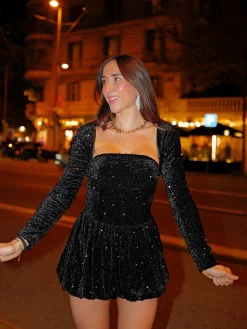 Vestido pomposo velvet lentejuela negro