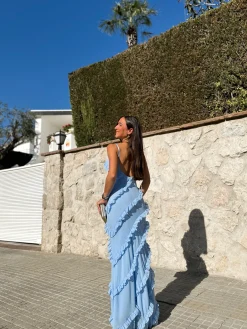 Vestido volantes crepe cielo