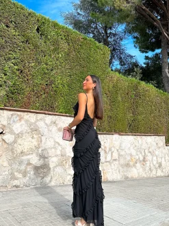 Vestido volantes crepe negro