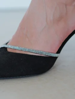 Zapato tacón cinta brillo negro